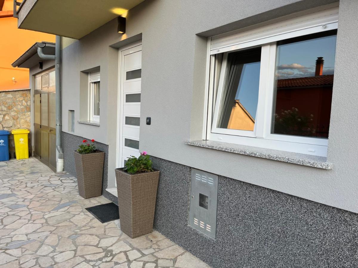 Apartmán A & N With Free Private Parking Pula